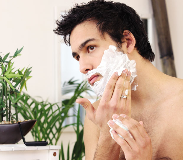 Бријање пре доручка